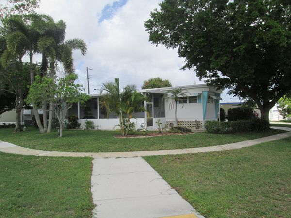 4261 Meadow View Drive, Boynton Beach, FL 33436