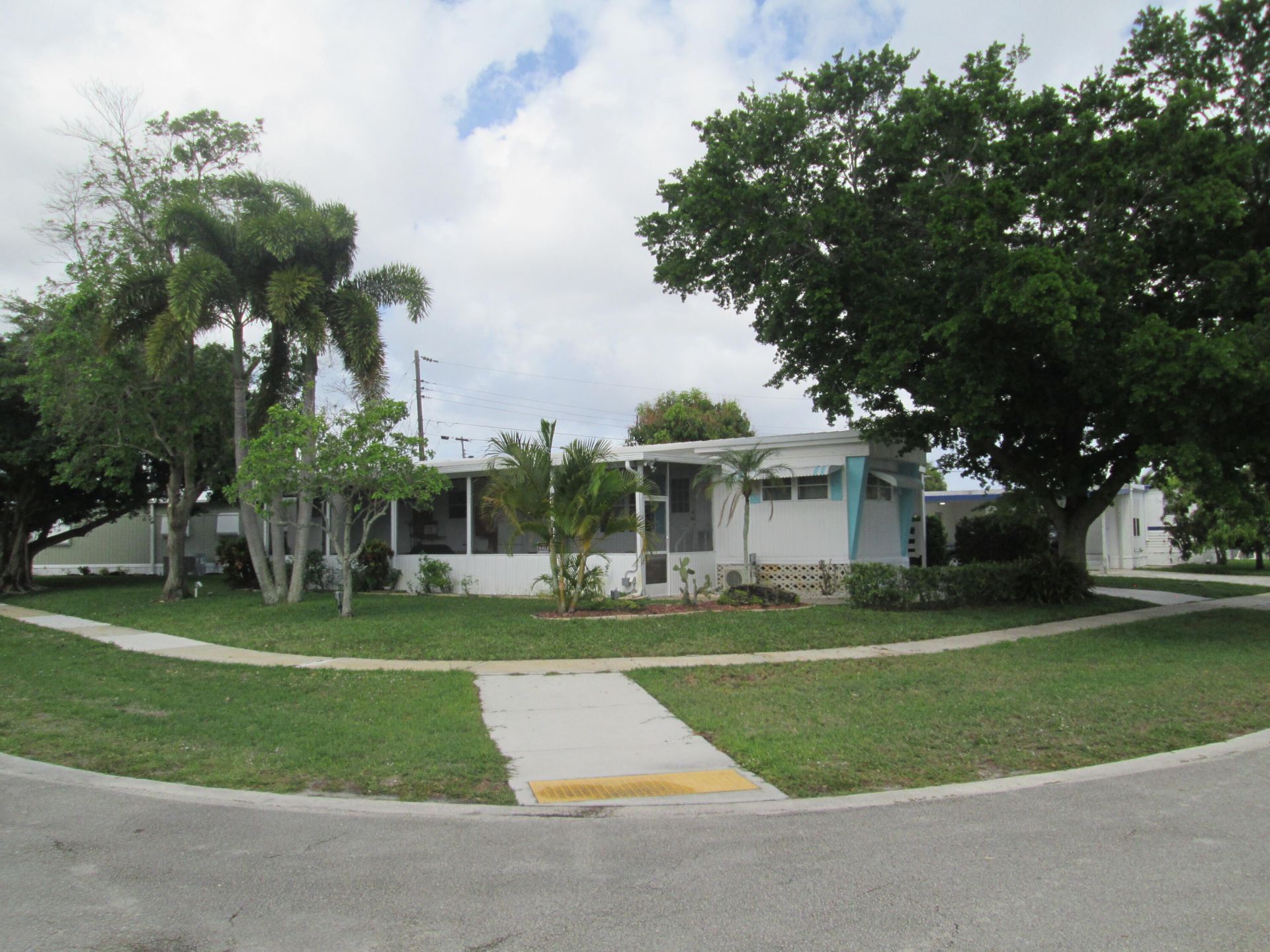4261 Meadow View Drive, Boynton Beach, FL 33436 Photo