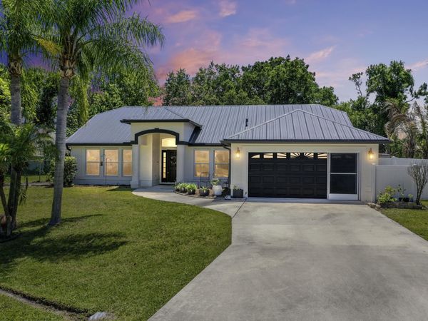 5766 NW Jigsaw Lane, Port St. Lucie, FL 34986