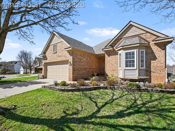 30949 Tanglewood Drive, Novi, MI 48377