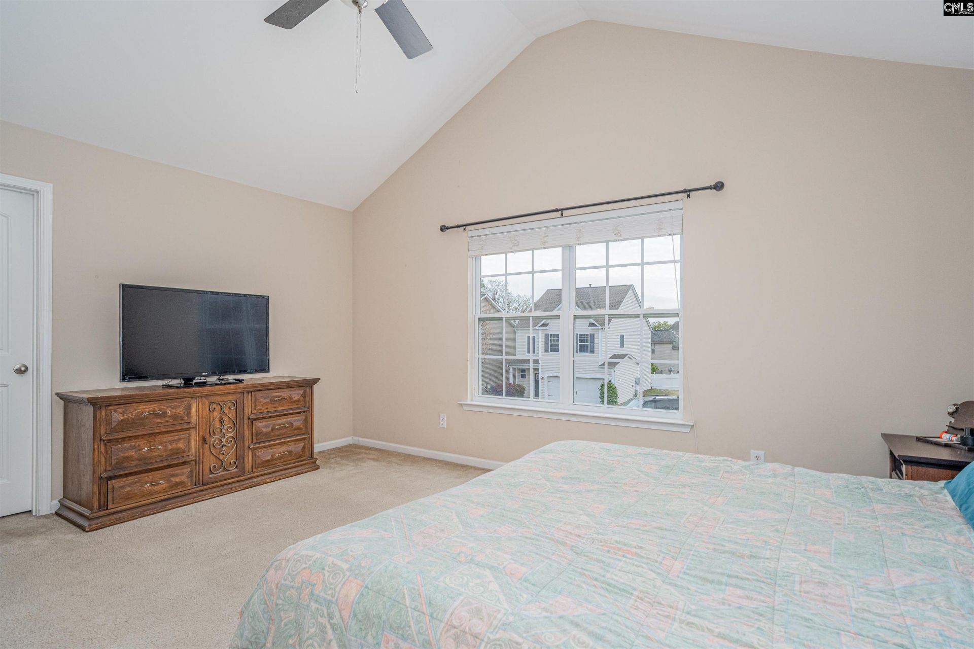 142 Whitton Court  Photo 18