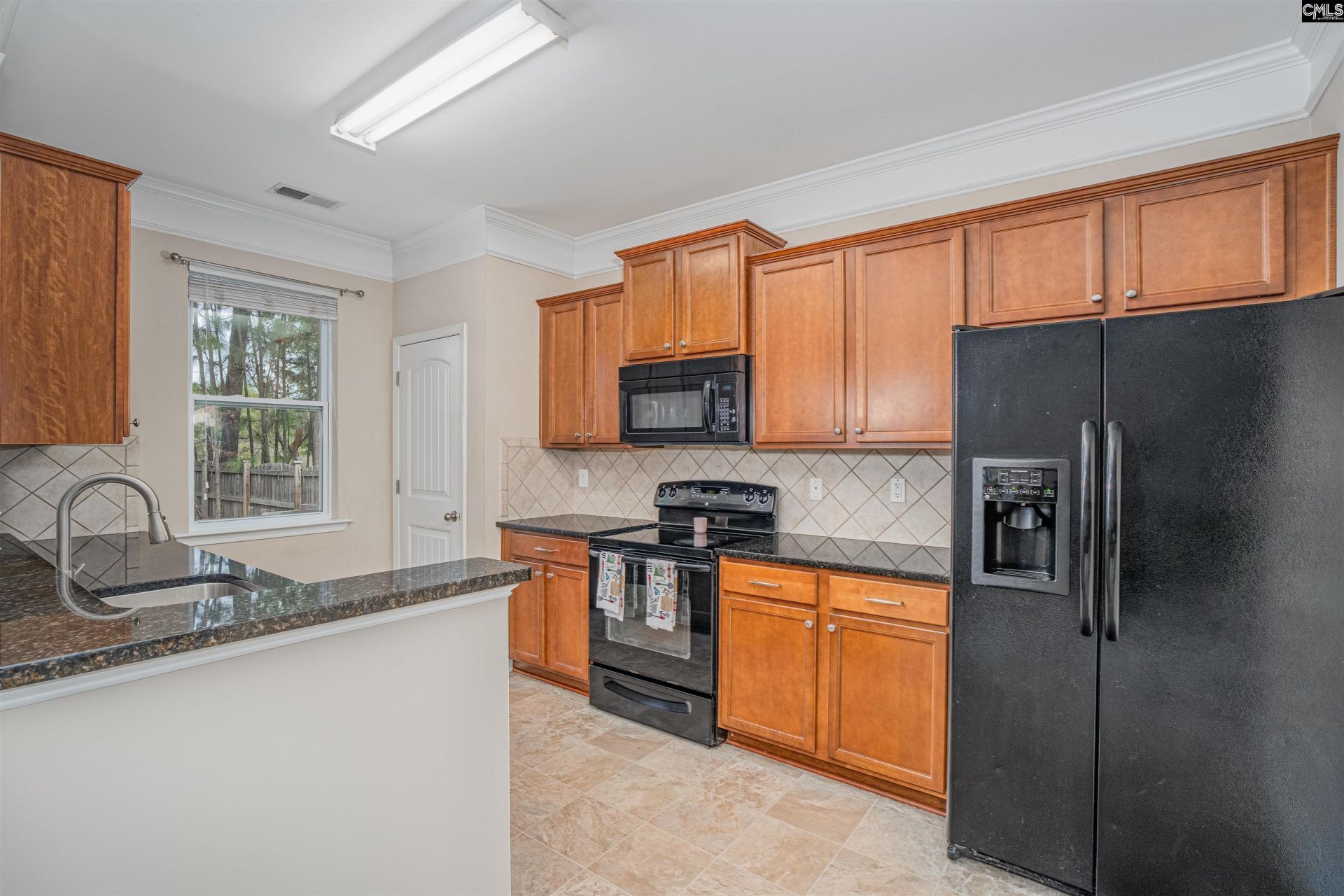 142 Whitton Court  Photo 8