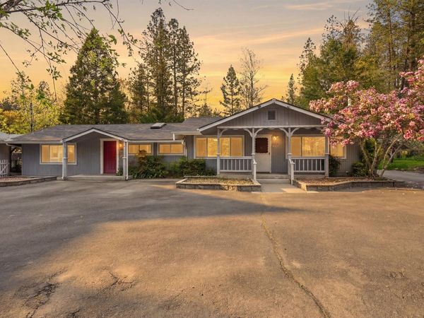 234 Penny Lane, Grants Pass, OR 97527