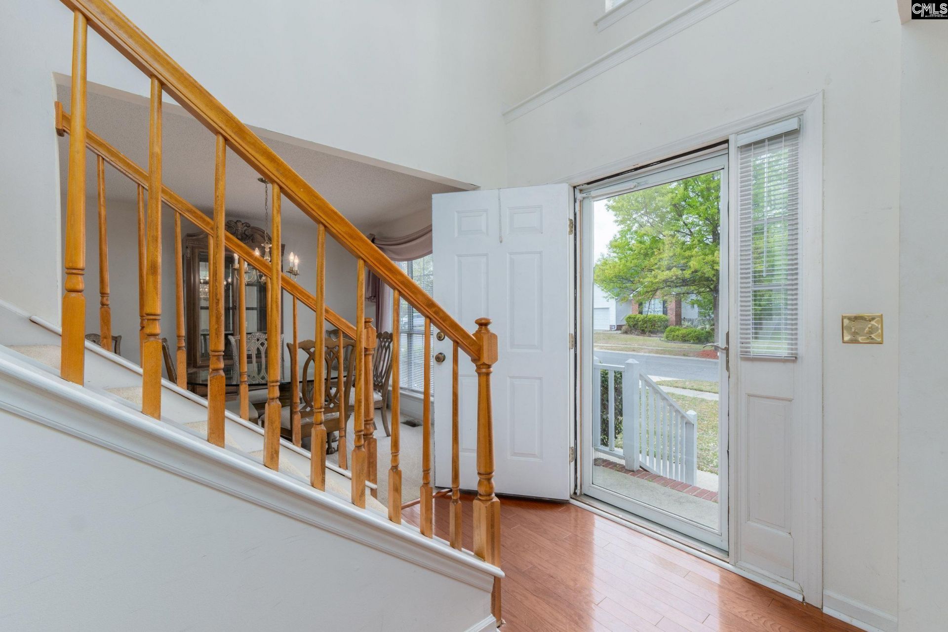 38 Dovecreek Drive  Photo 4