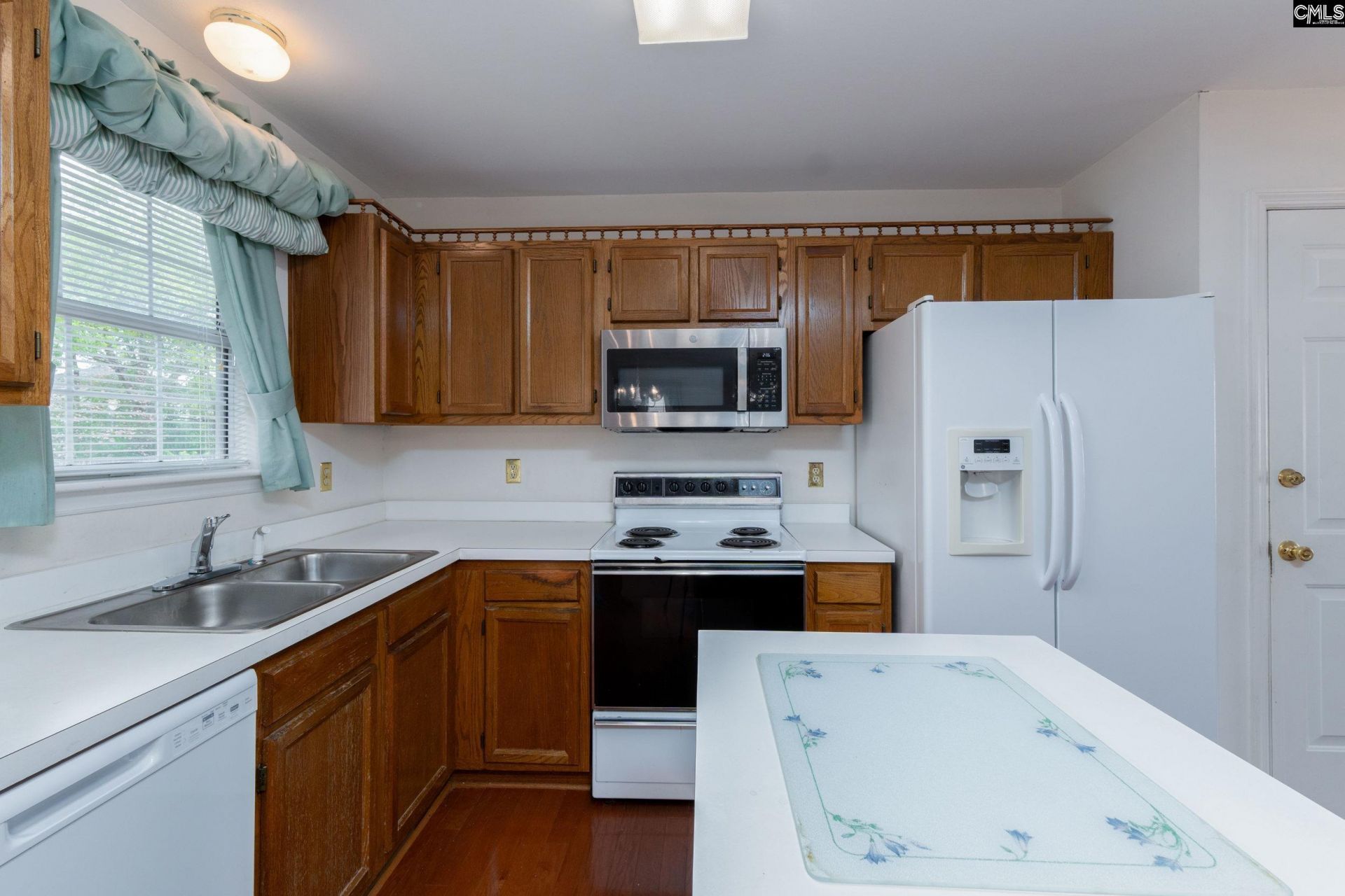 38 Dovecreek Drive  Photo 9