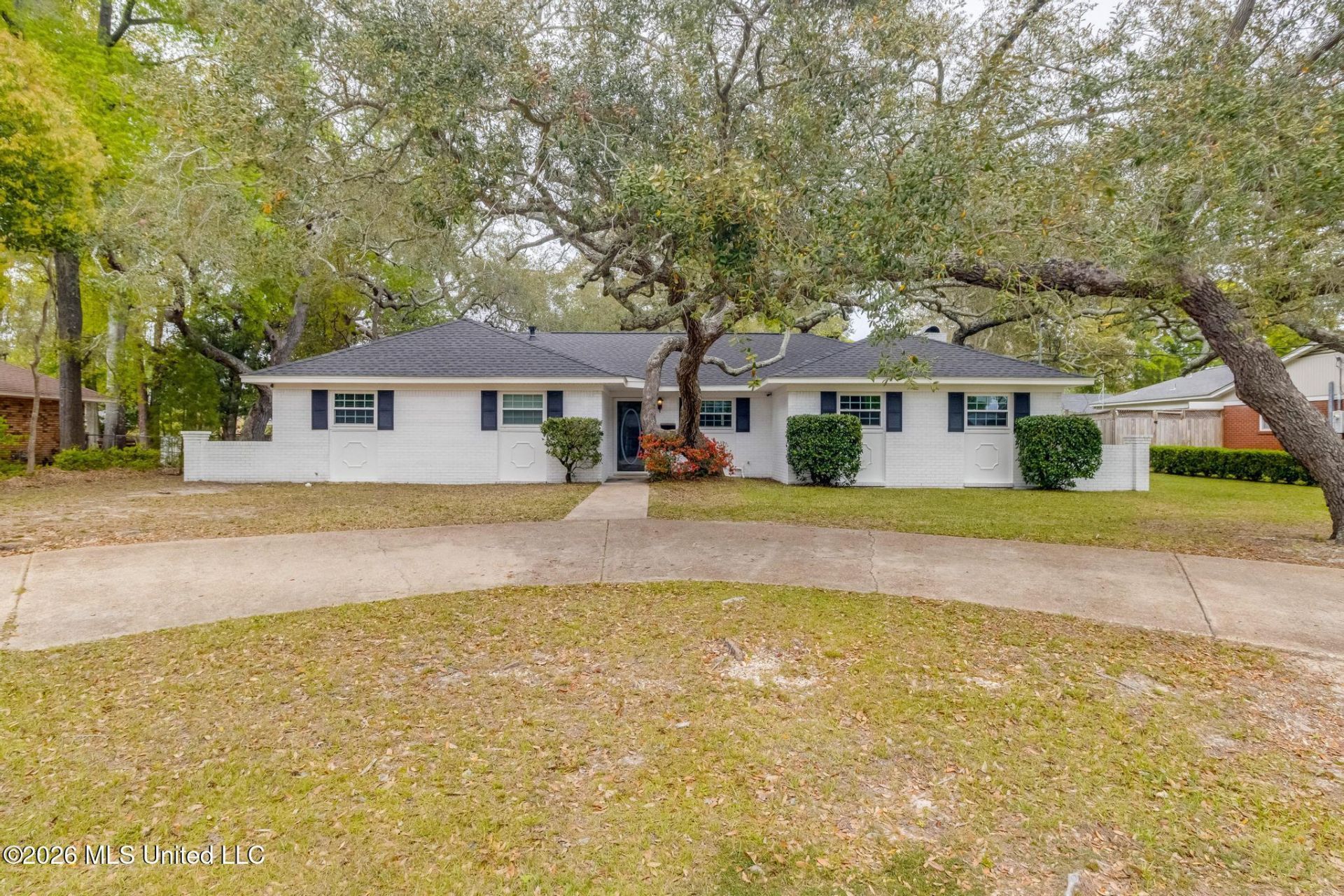 2305 Middlecoff Drive, Gulfport, MS 39507 Main Photo