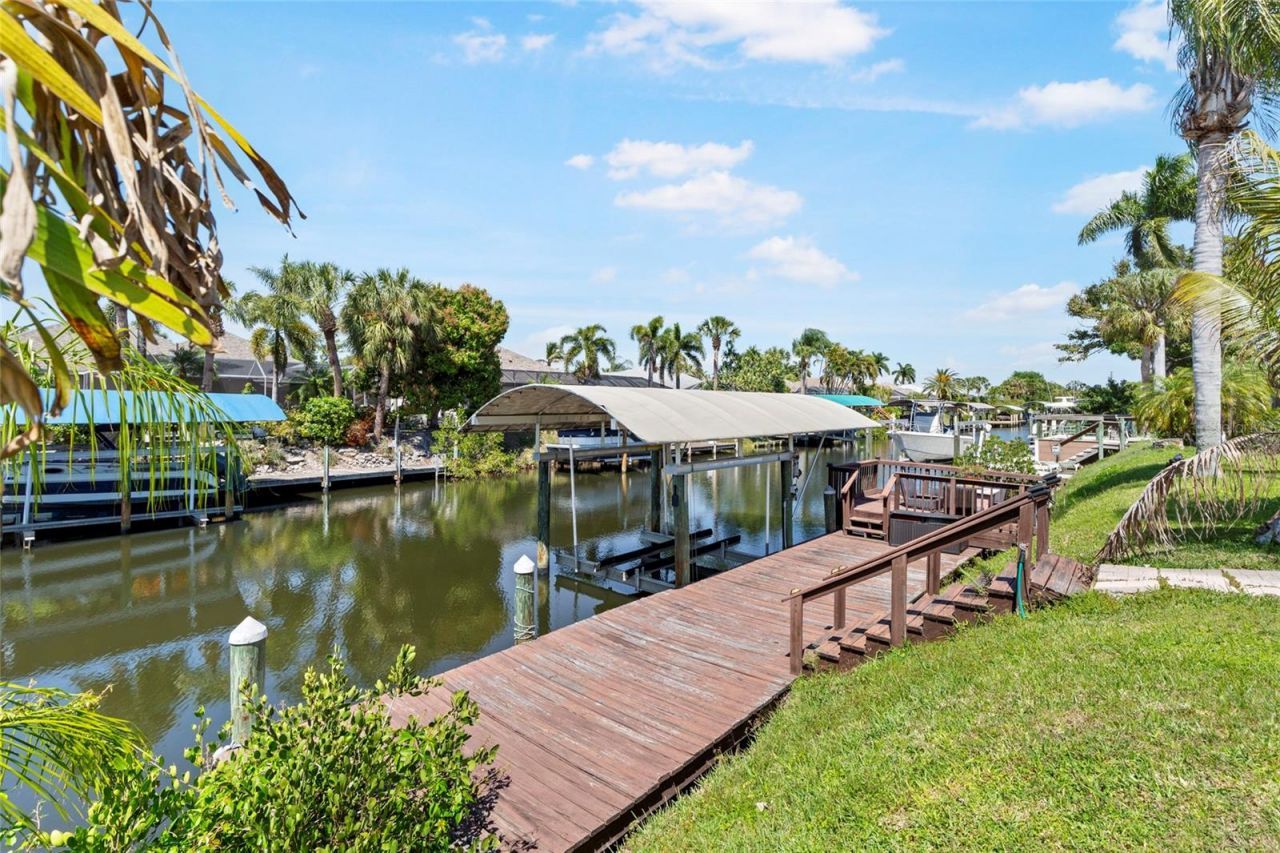 4427 Shark Drive , Bradenton, FL 34208 Photo