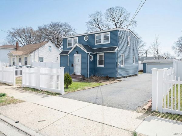 160 E Fulton Avenue , Roosevelt, NY 11575