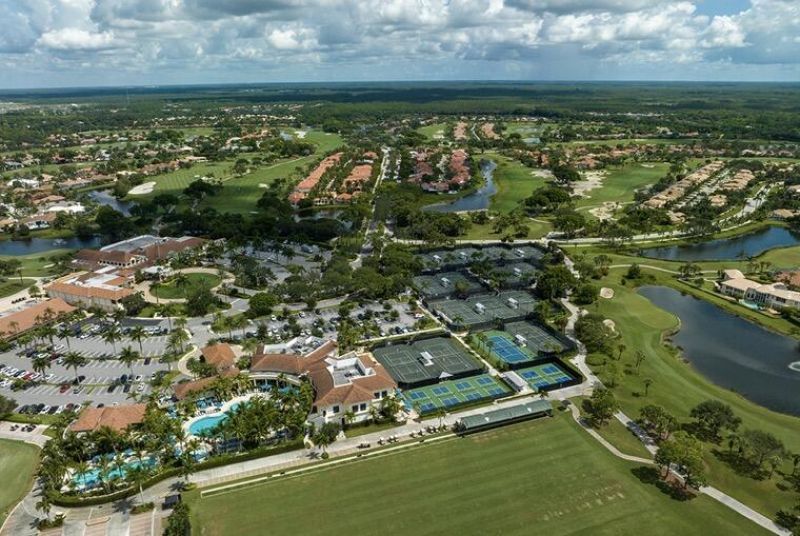 6700 Fox Hollow Drive, West Palm Beach, FL 33412 Photo