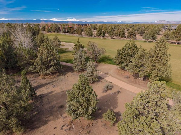 65833 Bearing Drive, Unit Lot 130, Bend, OR 97701