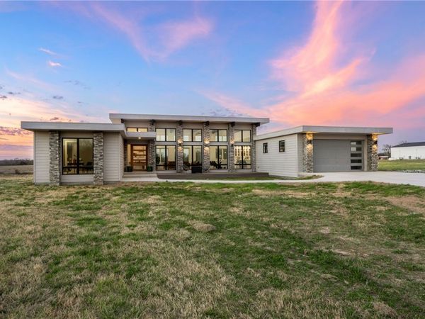 14338 Fruitwood Road, Gravette, AR 72736