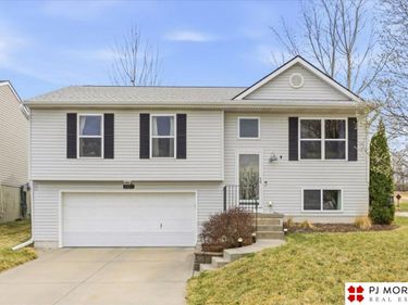 5327 S 194th Street, Omaha, NE 68135