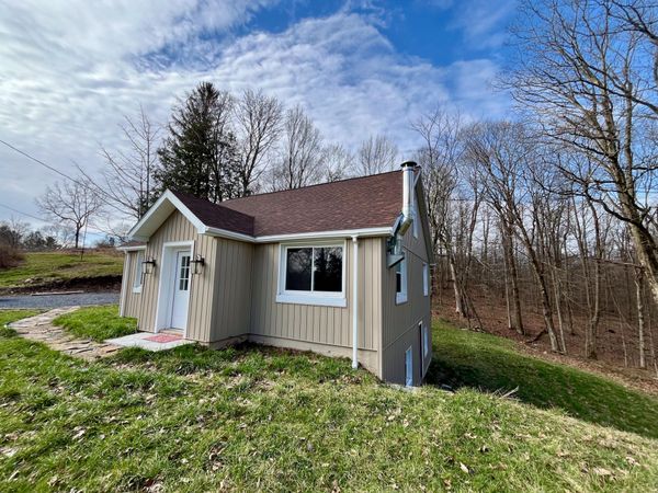 39638 Midland Trl, Rainelle, WV 25962