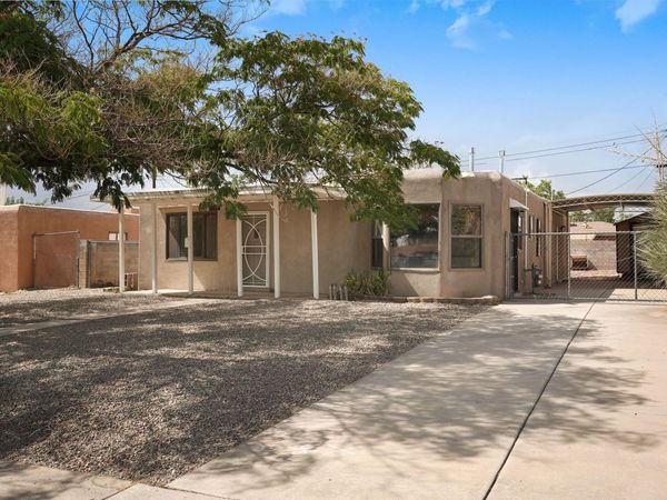9225 Mescalero Road NE, Albuquerque, NM 87111