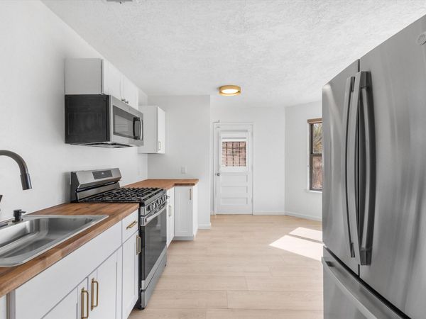 9225 Mescalero Road NE, Albuquerque, NM 87111