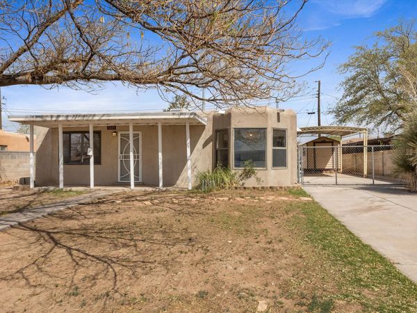 9225 Mescalero Road NE, Albuquerque, NM 87111