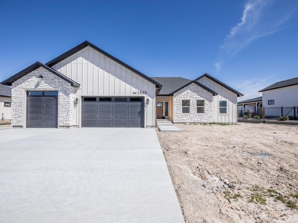 1565 Clear Creek Loop, Twin Falls, ID 83301