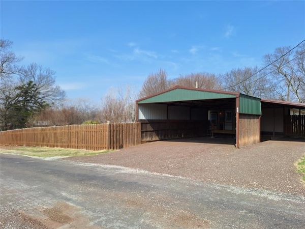 200 W 7th Street, Stratford, OK 74872