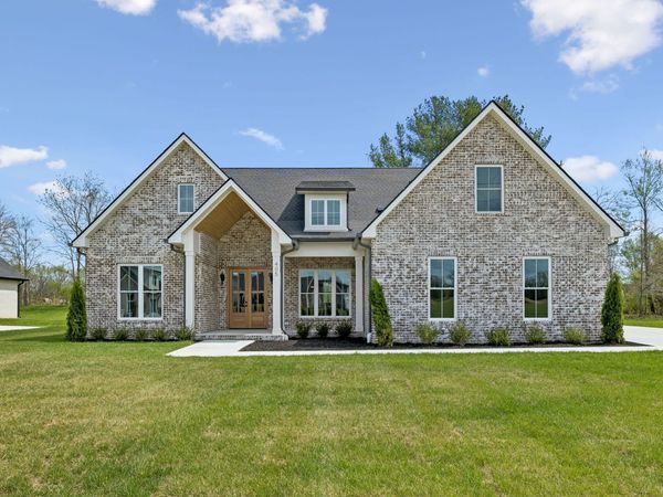 405 Chestnut Oak Ave , Smithville, TN 37166