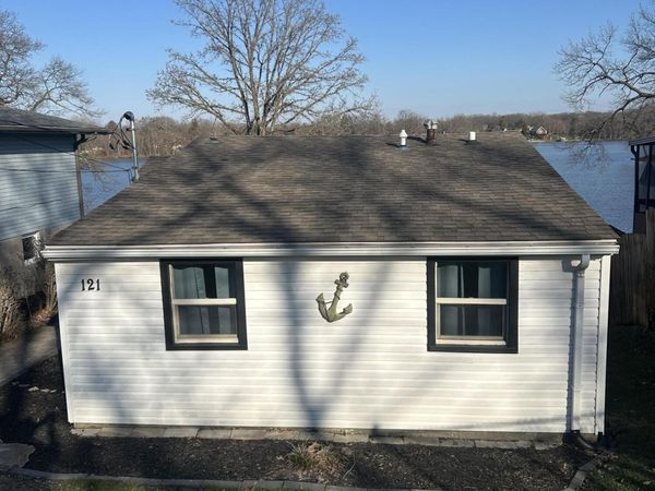 121 W Lakeview Drive, Lowell, IN 46356