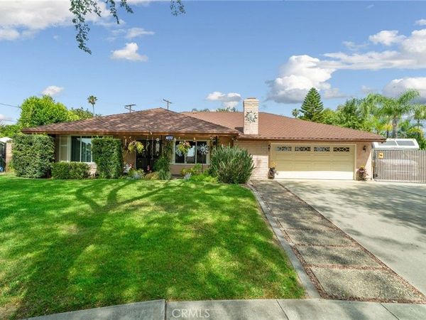 881 Dublin Court, Upland, CA 91784
