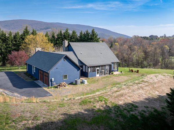 9197 CRITZERS SHOP RD, Afton, VA 22920