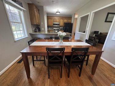 18 FOREST VIEW LN, Fishersville, VA 22939