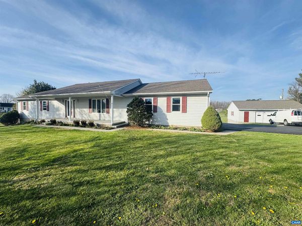 224 SAINT JAMES RD , Fishersville, VA 22939