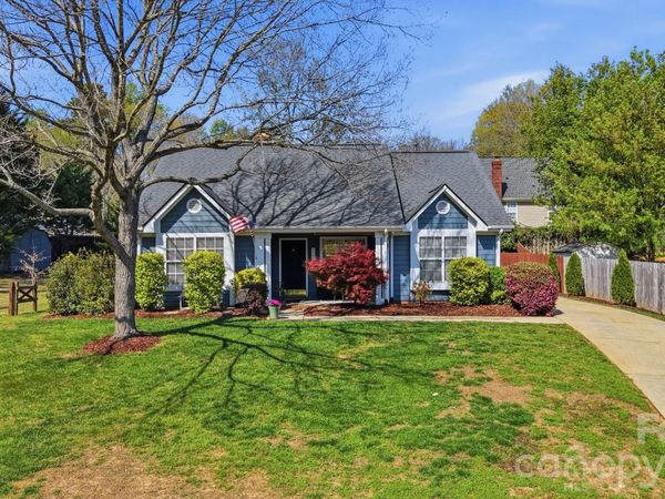 163 Diamond Drive, Mooresville, NC 28117