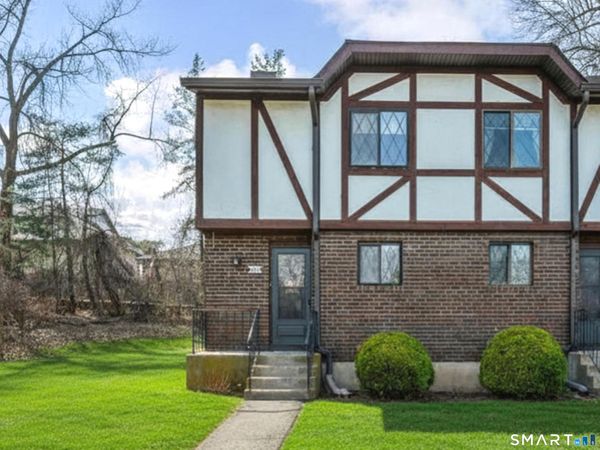 301 Cedar Hollow, Unit 301, Rocky Hill, CT 06067