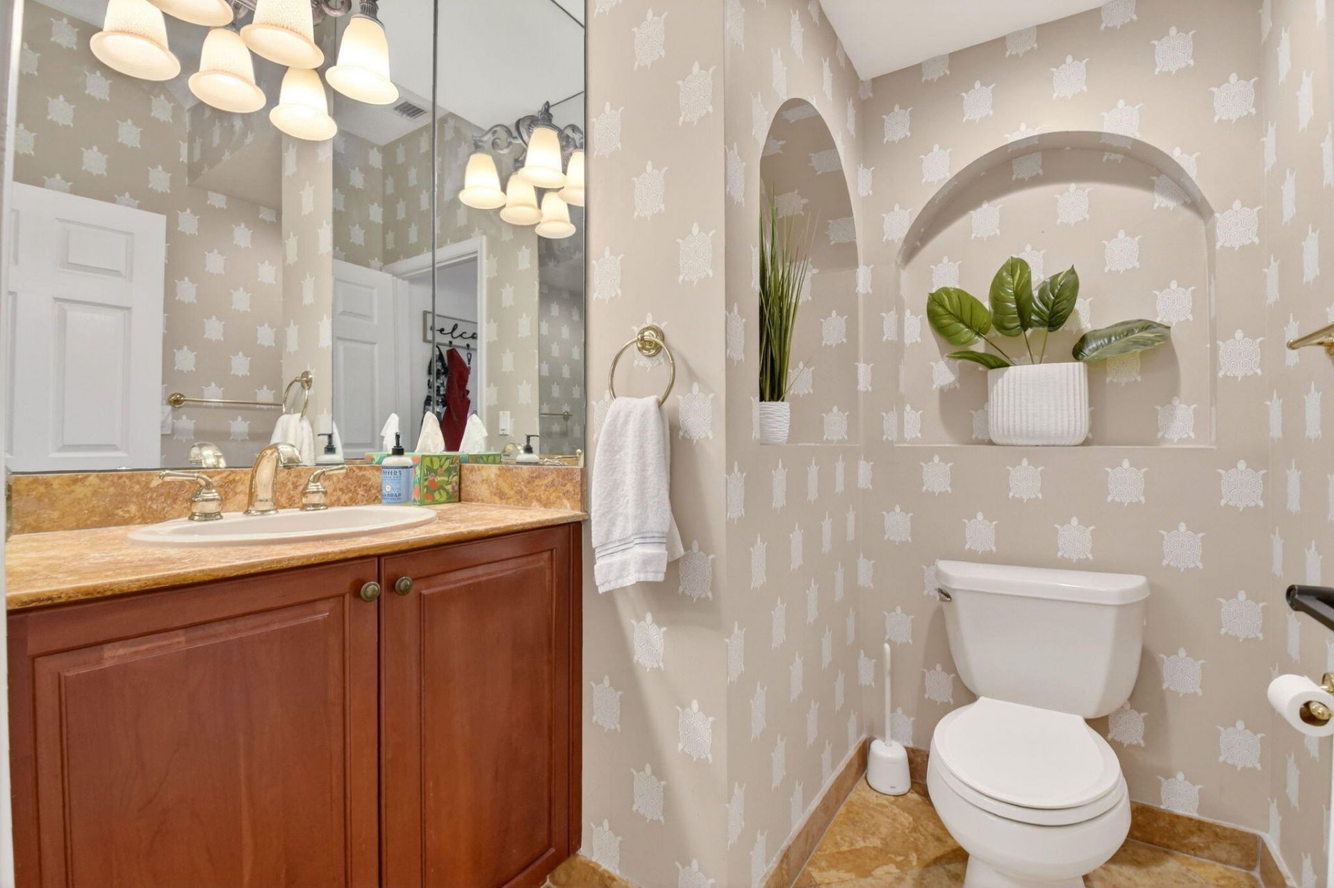 106 Las Brisas Circle, Hypoluxo, FL 33462 Photo