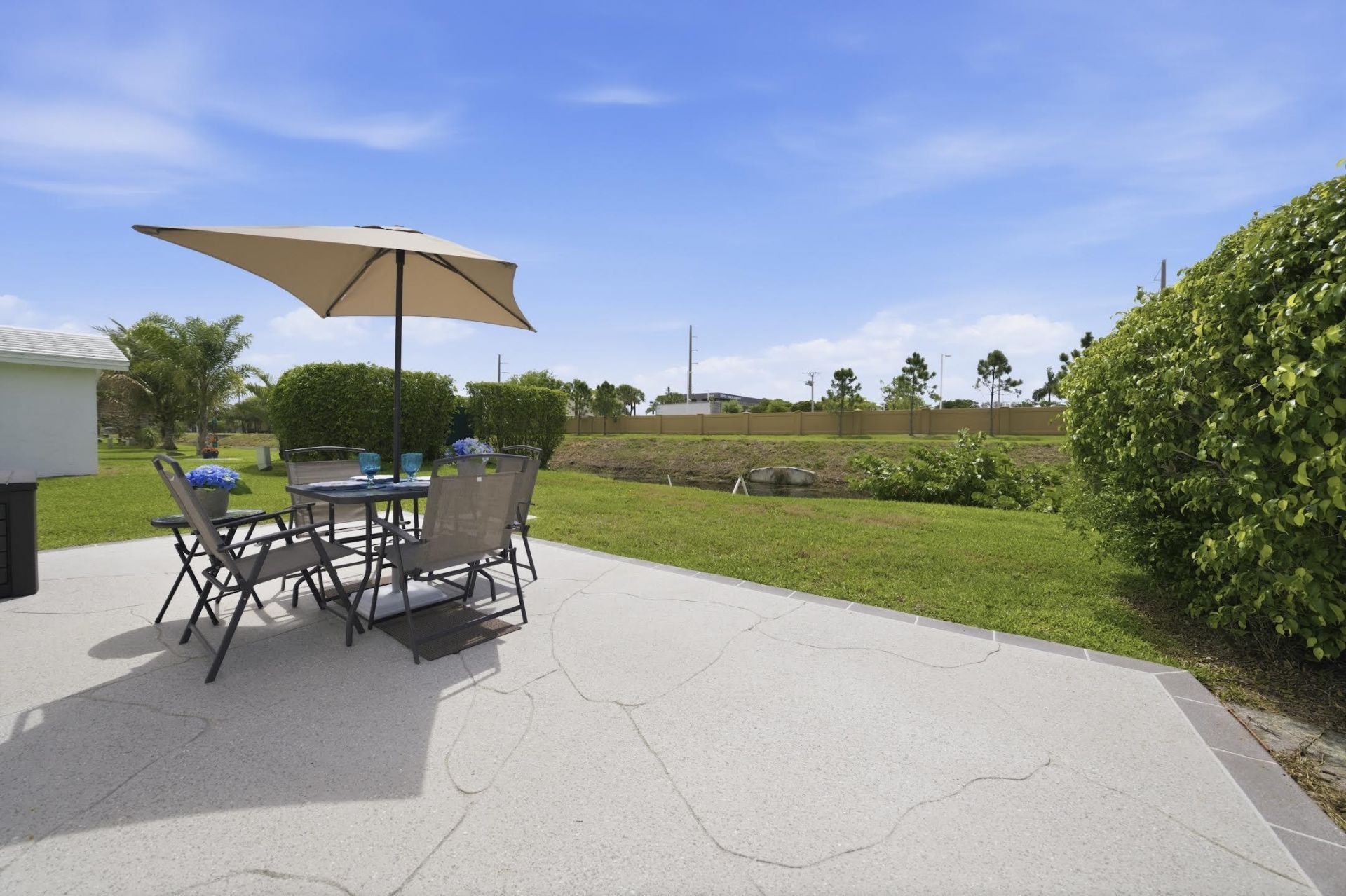 2390 SW 14th Avenue, Boynton Beach, FL 33426 Photo