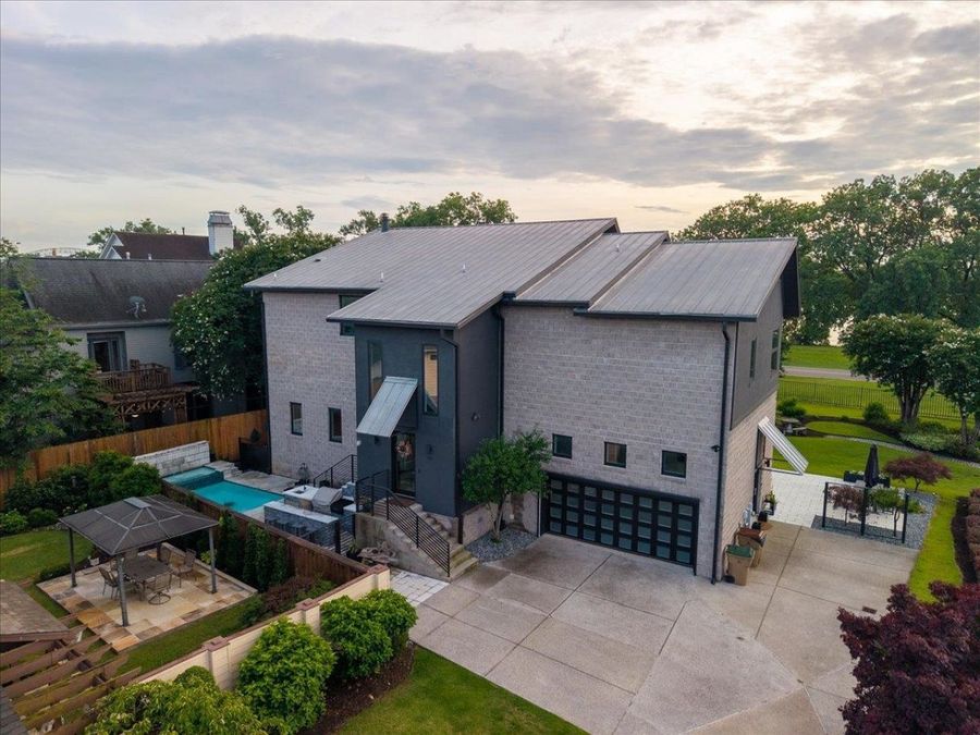 Property Image 37