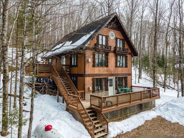104 Sleepy Hollow Way, Stambaugh Twp, MI 49935