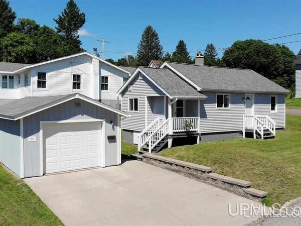 1001 Prospect Street, Hancock, MI 49930