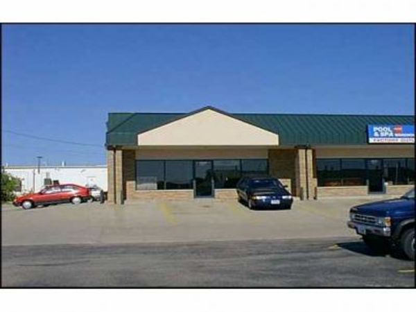 1003 J Avenue , Vinton, IA 52349