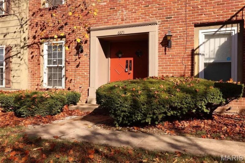 6671 Flowerfield Lane , Unit B, Florissant, MO 63033 Main Photo