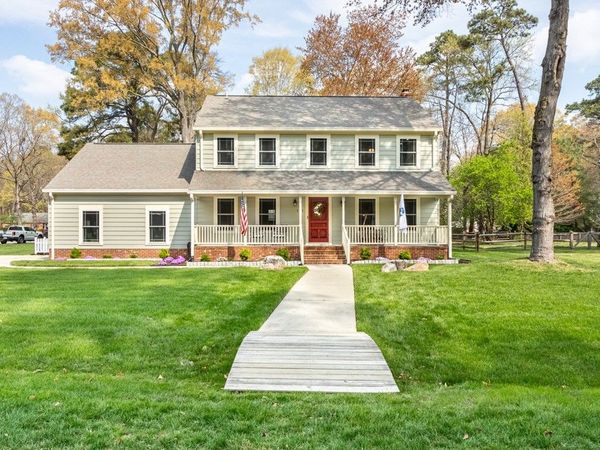 101 Yorkwood Lane , Yorktown, VA 23692