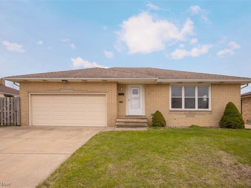 9613 Melody Lane , Brooklyn, OH 44144 Photo 1