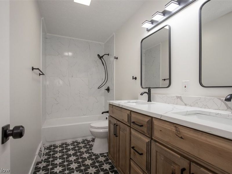 9613 Melody Lane , Brooklyn, OH 44144 Photo 19