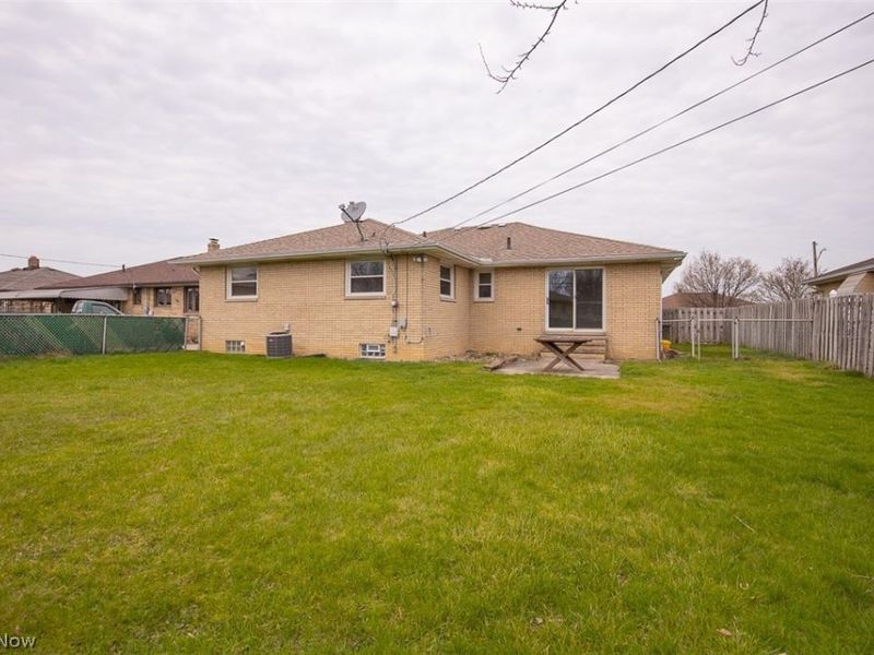 9613 Melody Lane , Brooklyn, OH 44144 Photo 33