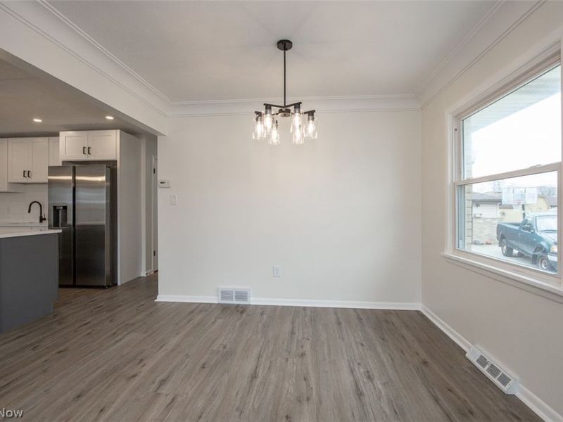 9613 Melody Lane , Brooklyn, OH 44144 Photo 6