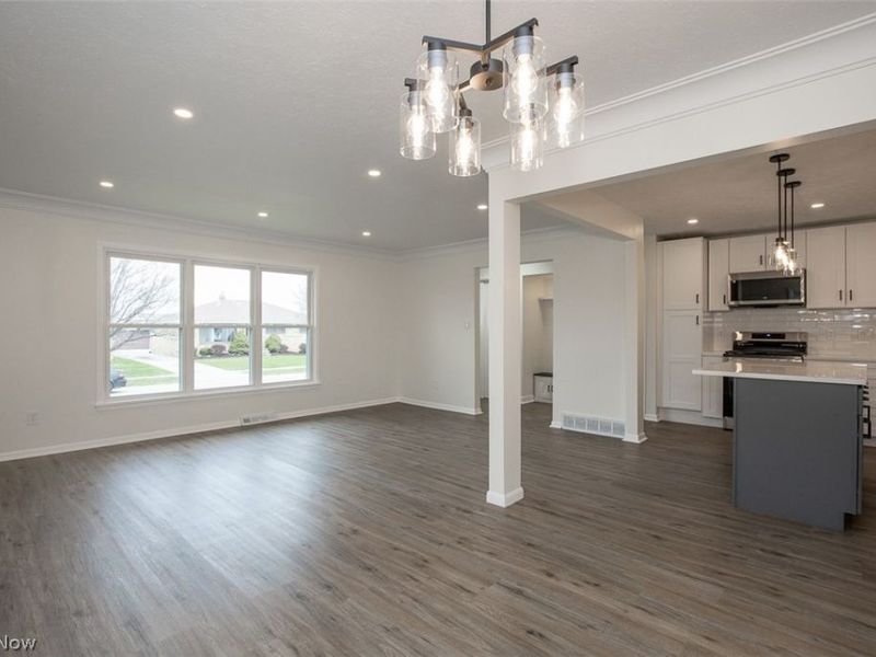 9613 Melody Lane , Brooklyn, OH 44144 Photo 7