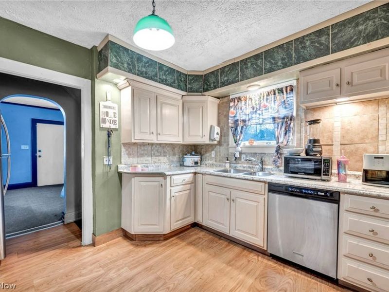 1742 Wayside Road , Cleveland, OH 44112 Photo 16