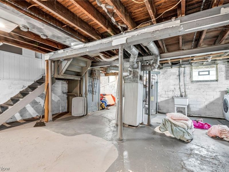 1742 Wayside Road , Cleveland, OH 44112 Photo 38