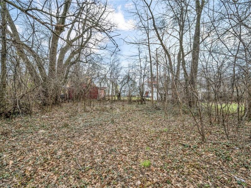 1742 Wayside Road , Cleveland, OH 44112 Photo 47