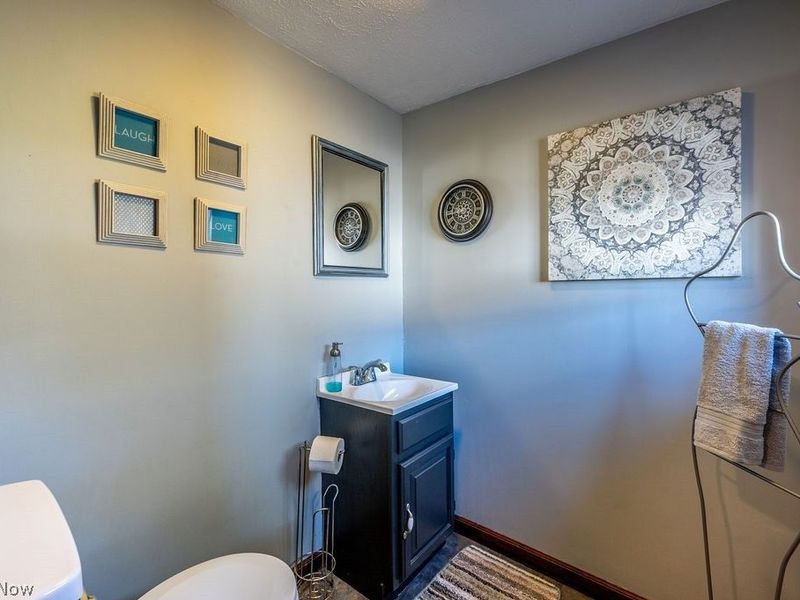 708 N 7th Street , Marietta, OH 45750 Photo 15