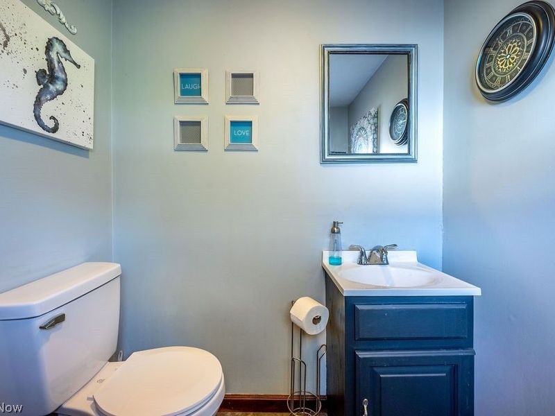 708 N 7th Street , Marietta, OH 45750 Photo 16