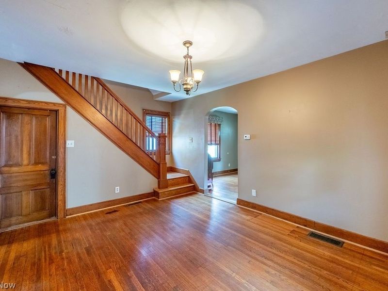 708 N 7th Street , Marietta, OH 45750 Photo 9