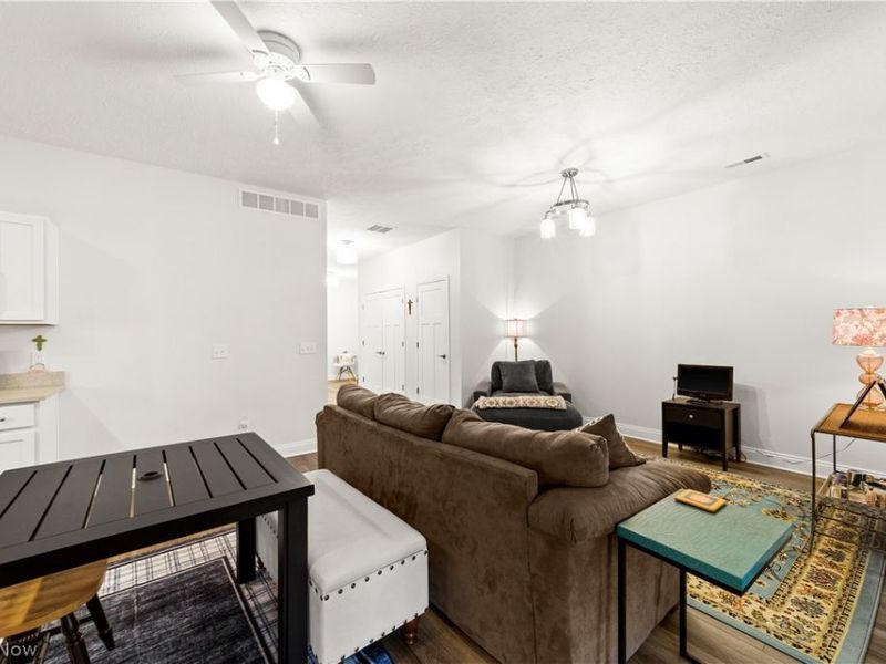 654 Treadway Boulevard , Sheffield Lake, OH 44054 Photo 14